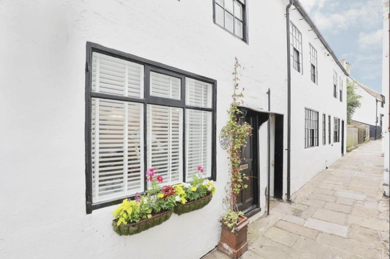 Whitby Boutique - Mast Cottage ภายนอก รูปภาพ