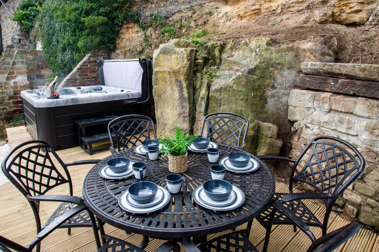 Whitby Boutique - Mast Cottage ภายนอก รูปภาพ