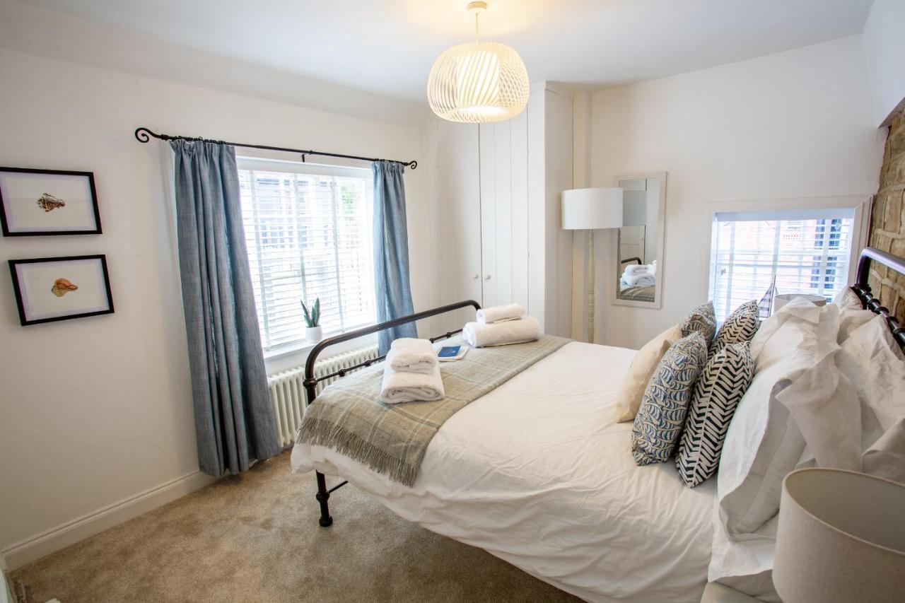 Whitby Boutique - Mast Cottage ภายนอก รูปภาพ