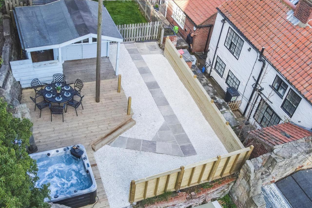 Whitby Boutique - Mast Cottage ภายนอก รูปภาพ